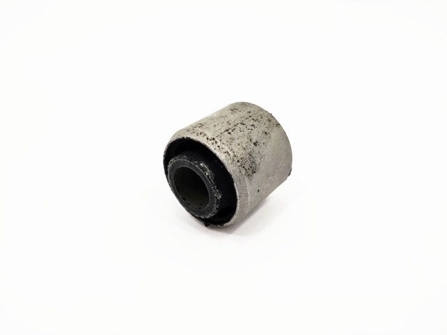 Сайлентблок поперечной тяги задней подвески Chery S213301140