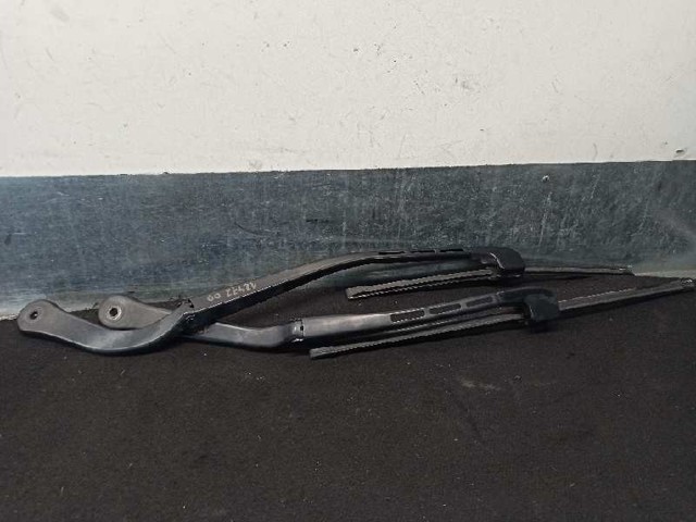 Купить 61617171639 BMW Поводок стеклоочистителя