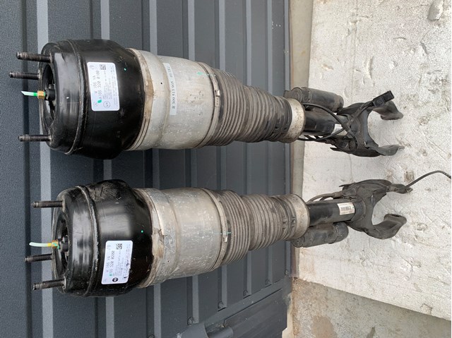 1663200200 Mercedes 