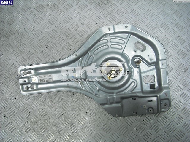 Motor eléctrico, elevalunas, puerta trasera derecha 834602E000 HYUNDAI