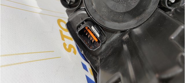 Фара левая HELLA 260606727R цена, от 318.36 USD