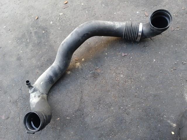 Tubo flexible de aspiración, salida del filtro de aire 8200261965 RENAULT