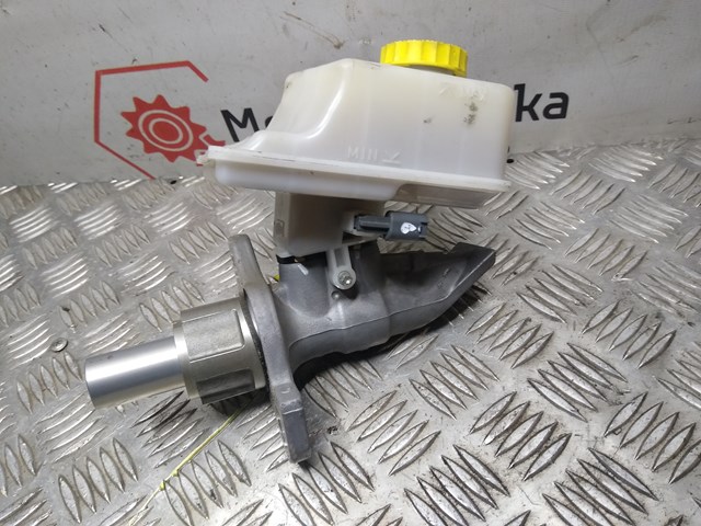 Купить M630854 Dorman Главный тормозной цилиндр