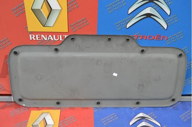 Обшивка (облицовка) крышки багажника (двери 3/5-й задней) на Renault Kangoo KC0