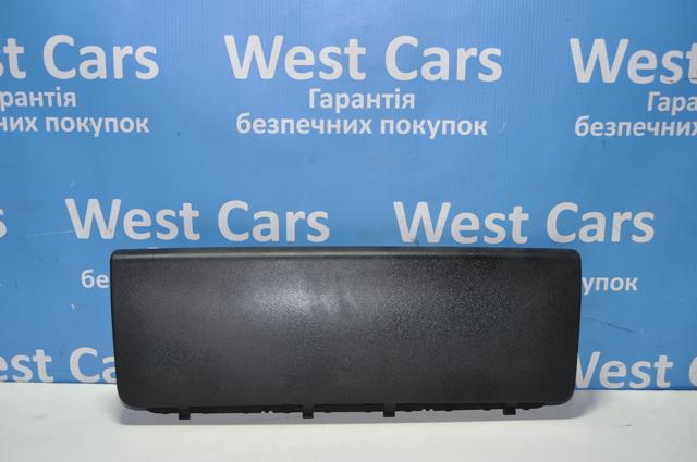 Подушка безопасности защиты коленей LR026034 Land Rover