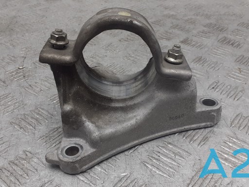 Купить F2A425740 Mazda Опора подвесного подшипника передней полуоси