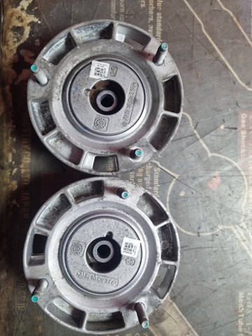 LR090635 Land Rover Подушка амортизатора переднего