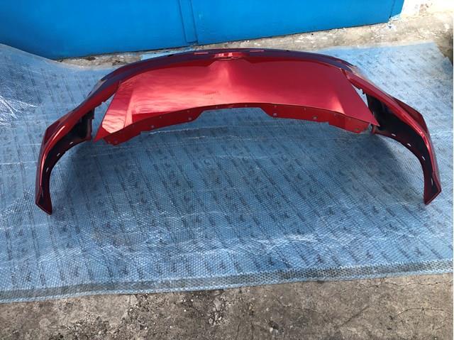  Передний бампер Toyota Yaris 