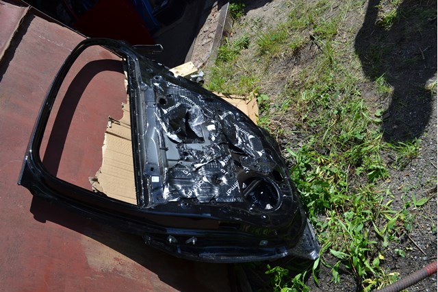 Puerta trasera derecha 821001172R RENAULT
