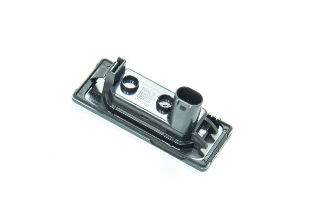 Фонарь освещения номерного знака Land Rover LR087728