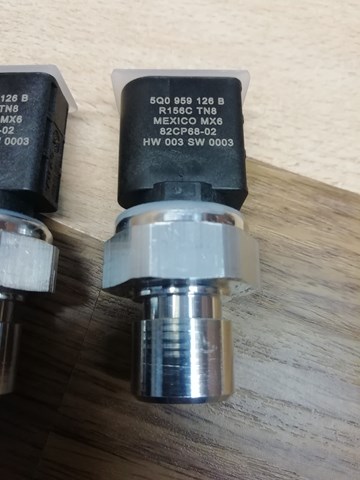 Датчик давления кондиционера 5Q0959126B VAG