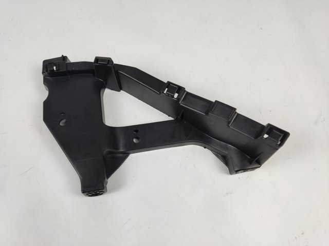 Кронштейн бампера переднего правый FP3034932 FPS