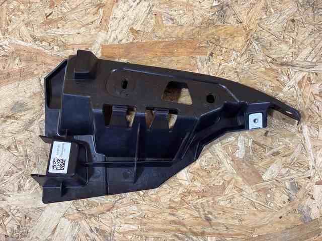 Направляющая заднего бампера левая Porsche 9J1807405 цена, от 67.76 USD