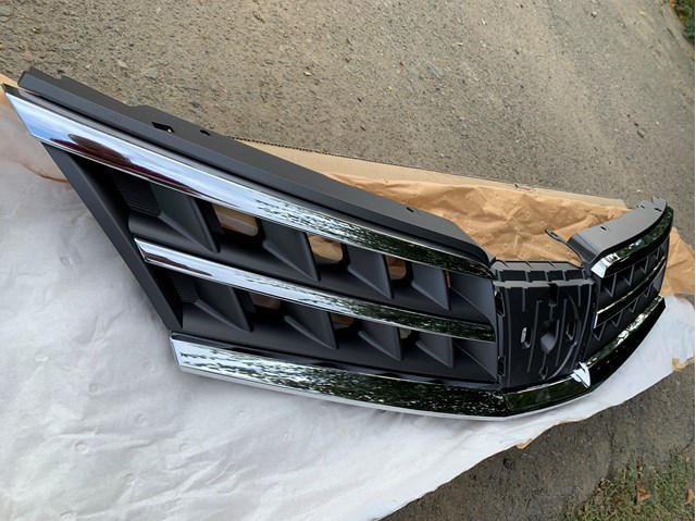 Облицовка радиатора Nissan/Infiniti 623101JY0B цена, от 237.28 USD