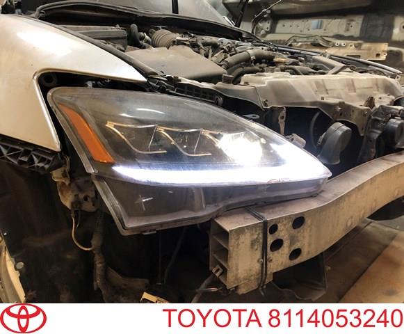 Правая фара 8114053240 Toyota