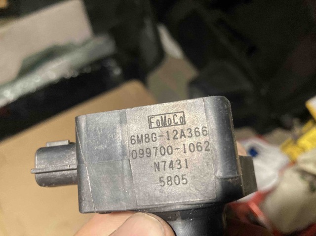 6M8G12A366 Ford Катушка зажигания
