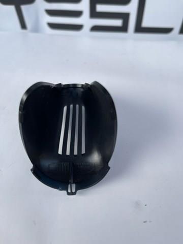 149444300B Tesla 