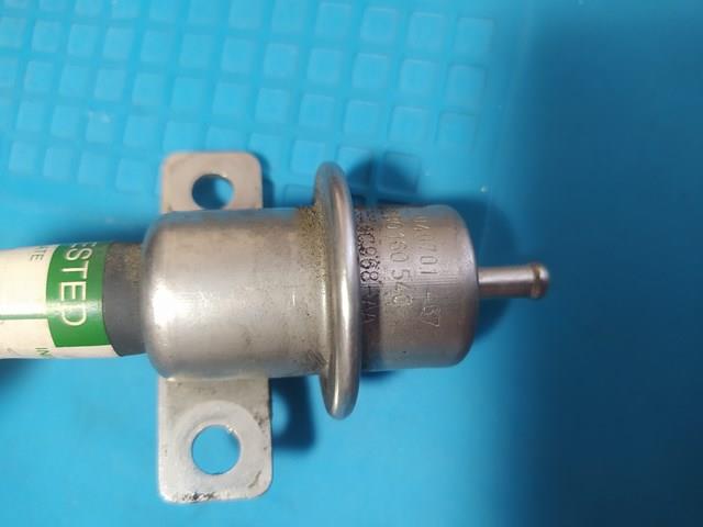 Regulador de pressão de combustível na régua de injectores para Ford Transit (V184/5)