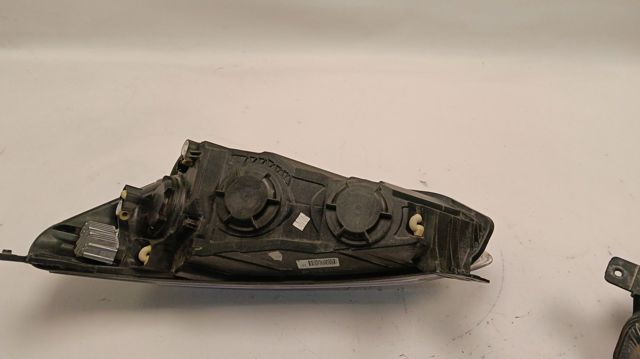 Купить 2498476 Ford Фара основная правая