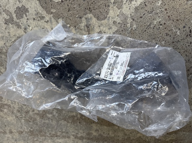 Hyundai/Kia 64117AT000 цена, от 49.44 USD