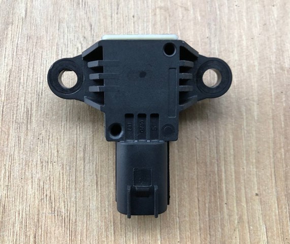 Датчик удара CK5214C676AA Land Rover