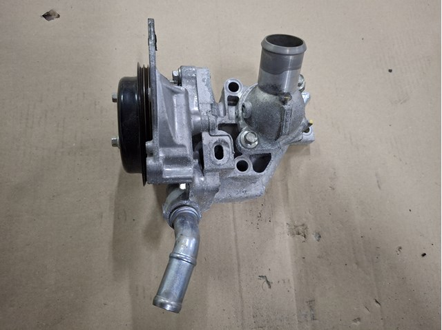 P51B15010D Mazda Насос водяной