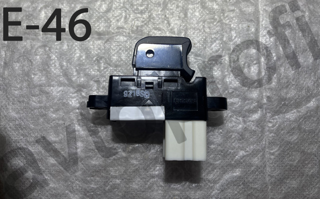 83071FJ050 Subaru Кнопка подъемника переднего правого стекла