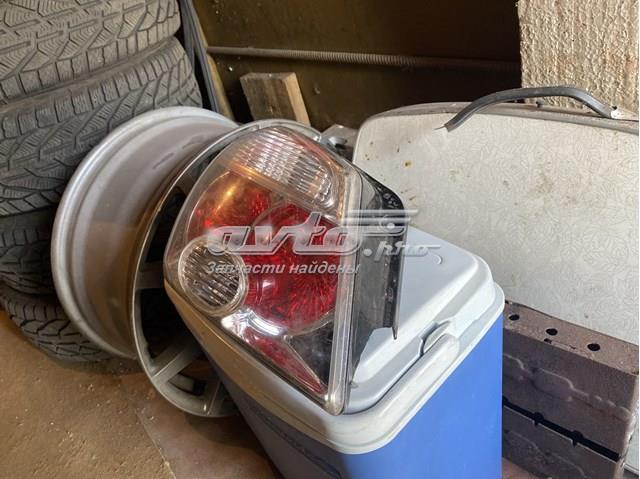 Задний фонарь 8330A288 Mitsubishi