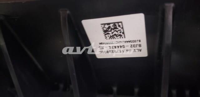 Подушка безопасности (AIRBAG) пассажирская Land Rover LR026016 цена, от 112.87 USD
