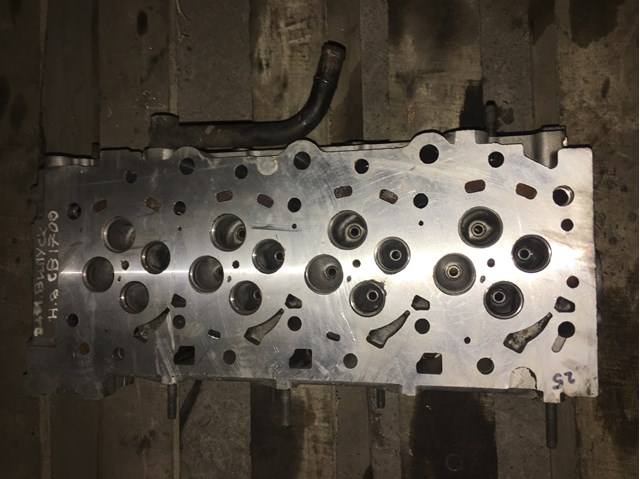 Головка блоку 221004A210 HYUNDAI