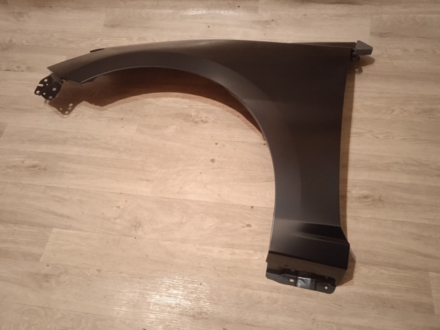 Pára-lama dianteiro esquerdo FP4424311 FPS