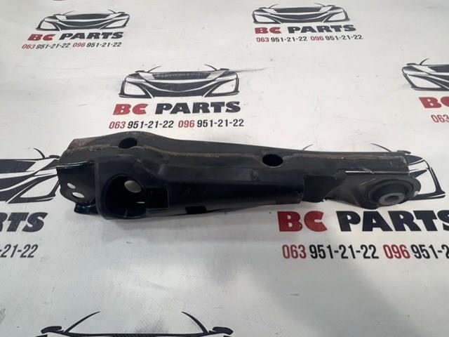 551A16RR0B Nissan/Infiniti Рычаг задней подвески нижний, левый