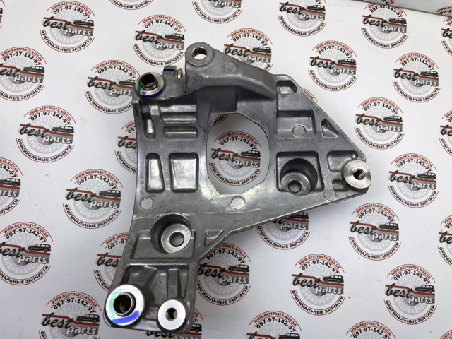  Land Rover LR181144 цена, от 30.47 USD