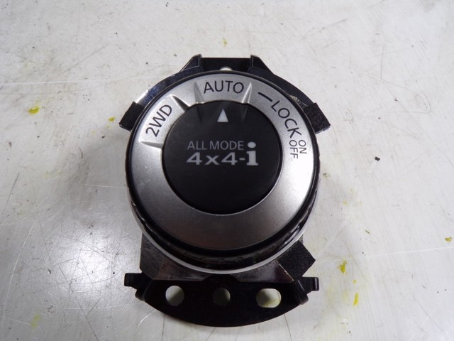 Кнопка включения полного привода Nissan/Infiniti 255354CE0A