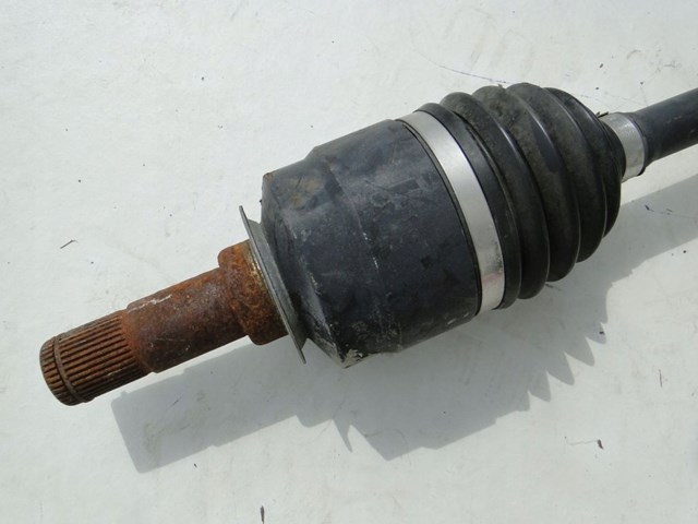A1663303400 Mercedes Полуось передняя левая