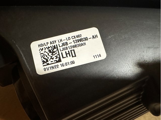 Купить ZFD111746R Signeda Фара основная правая