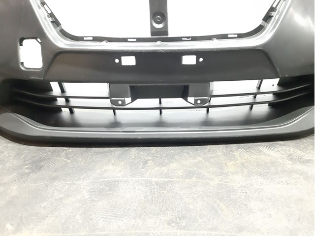  Передний бампер Nissan Kicks 
