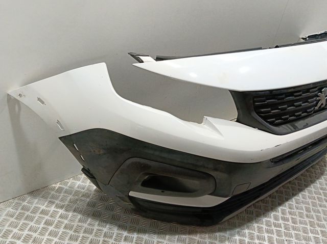 Молдинг решетки радиатора верхний FPS 5440991 цена, от 70.69 USD