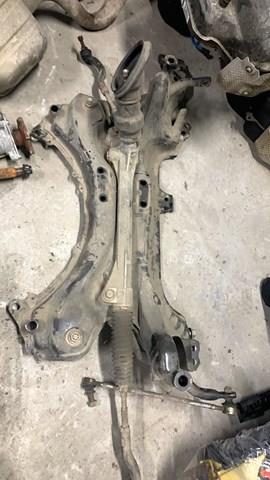 Подрамник передний 5120178010 Toyota