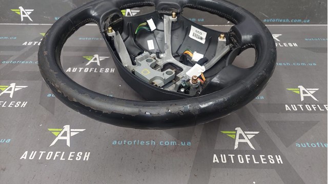 Руль 561002B000 Hyundai/Kia