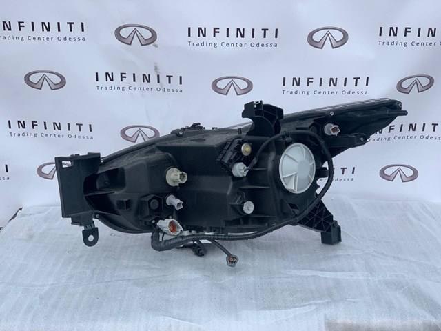 Фара правая Nissan/Infiniti 260103JJ3A
