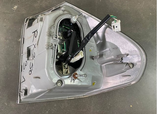 8156148061 Toyota Фонарь задний