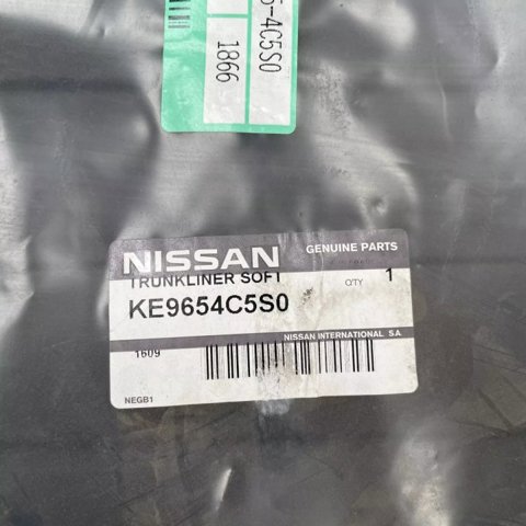 KE9654C5S0 Nissan/Infiniti Коврик багажного отсека