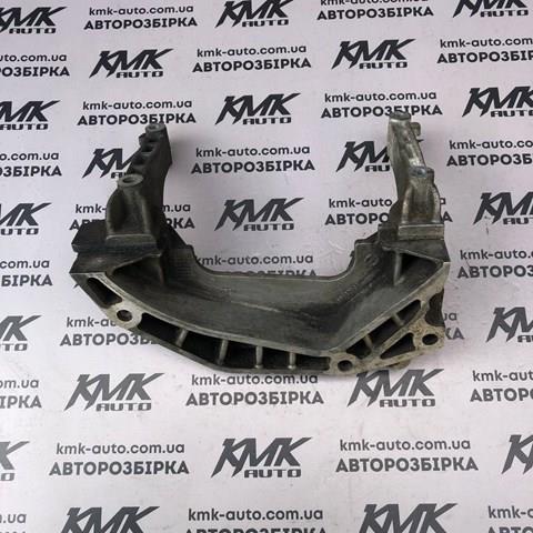 Левая подушка двигателя 55182191 Fiat/Alfa/Lancia