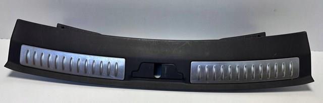 LR106602 Land Rover 