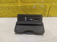 Concentrador USB para Renault Clio (BR01, CR01)