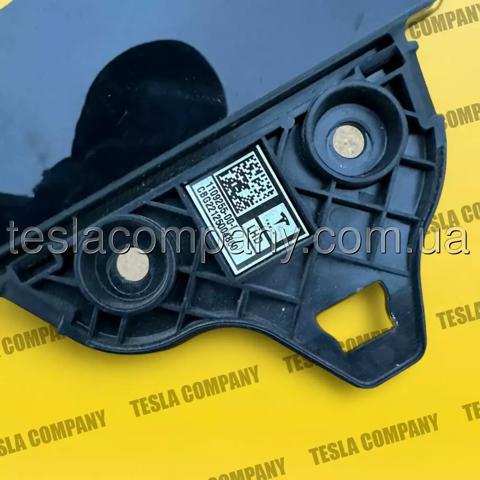 110925500G Tesla 