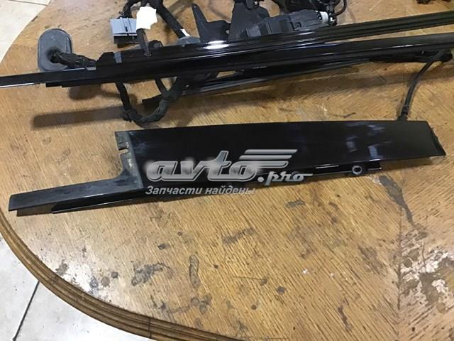  Land Rover LR072961