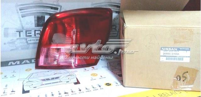 Piloto posterior exterior derecho 26550EY00A NISSAN