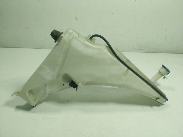Бачок омывателя LR037565 Land Rover
